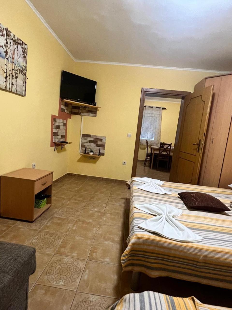 Apartments Brnjada Sutomore Δωμάτιο φωτογραφία