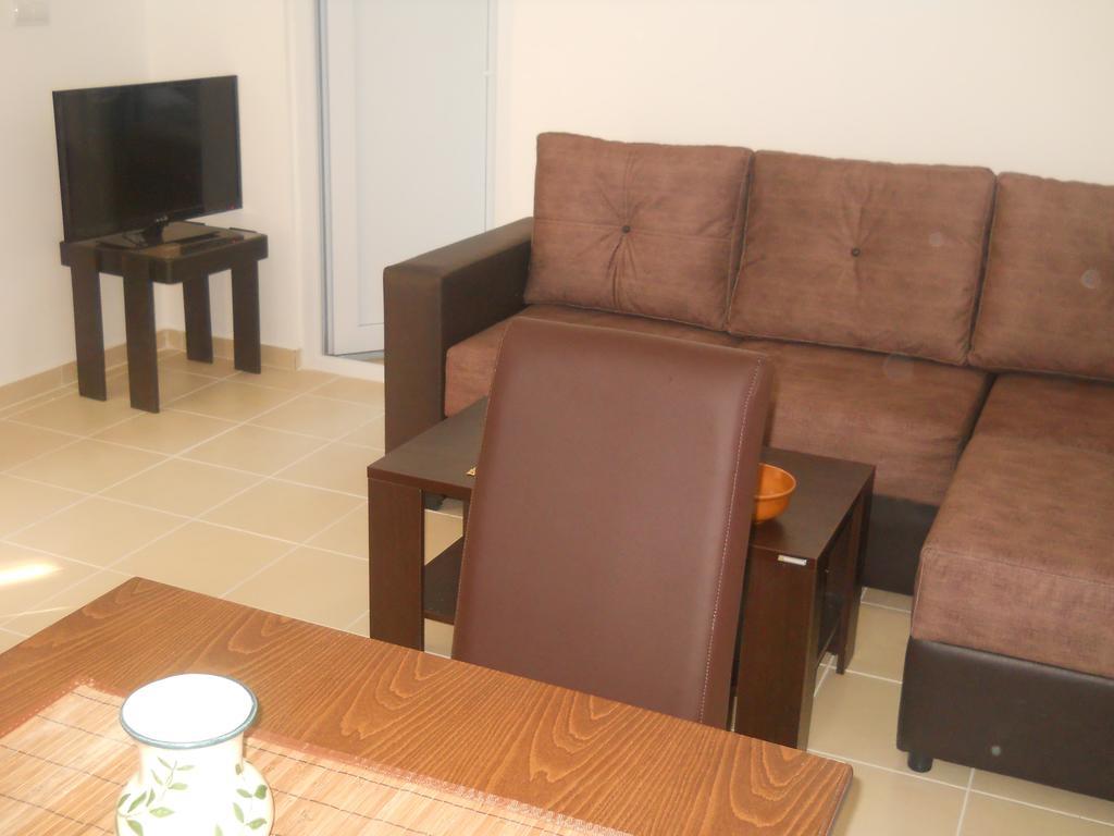 Apartments Brnjada Sutomore Δωμάτιο φωτογραφία